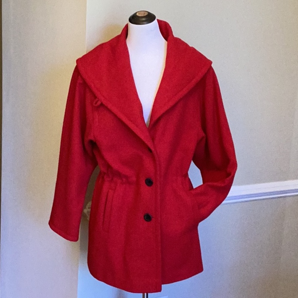 International Scene red wool lined anorak car coat w/hood.  Size 11/12 Large